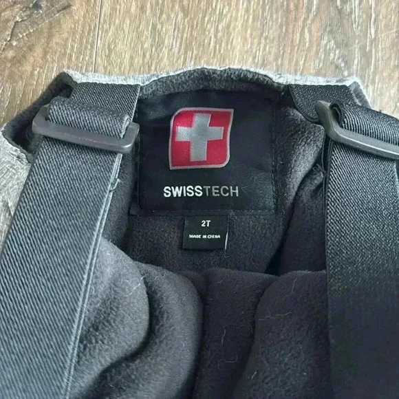 Swiss Tech Snow Pants. Child size 2T. Like new condition! - Picture 4 of 6